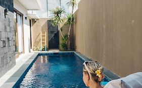 Taj Maza Sunset Villas